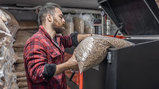 5 powodów, dla których warto zainwestować w kocioł na pellet