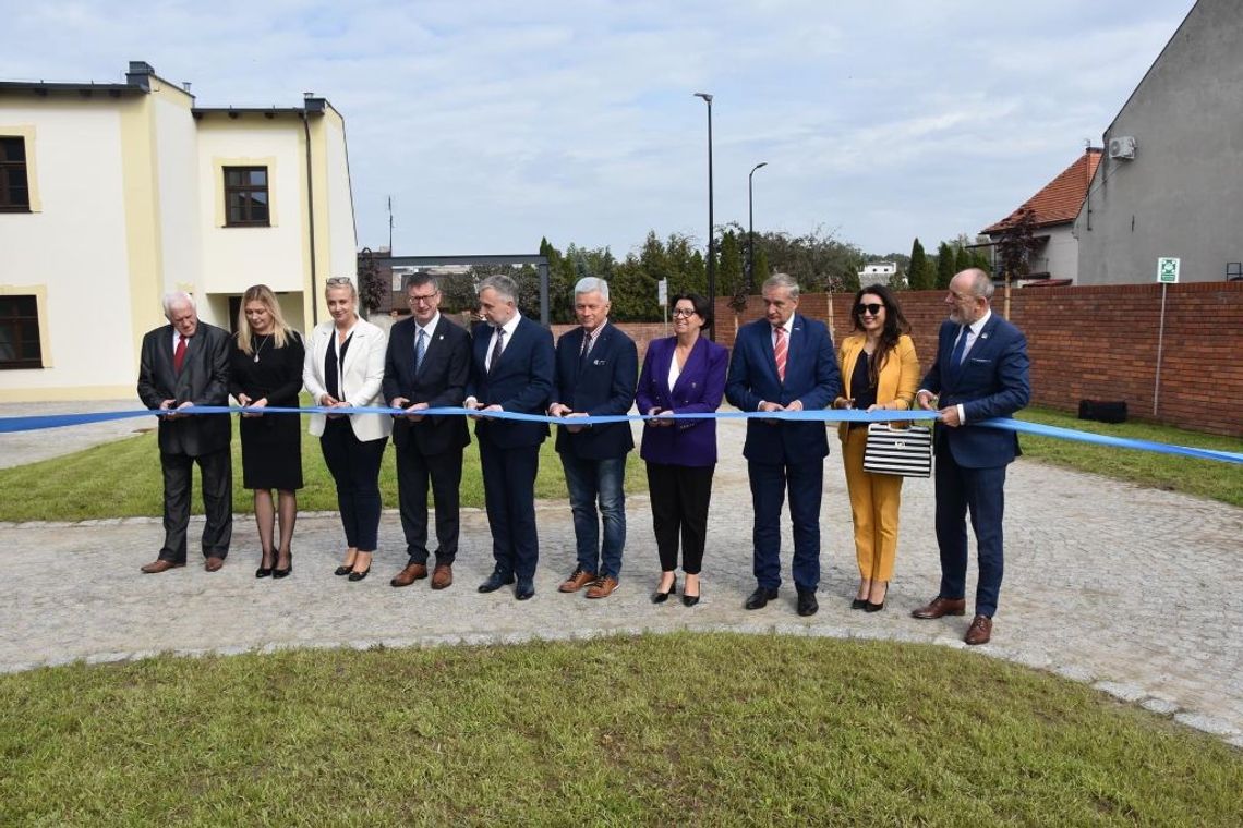 Oficjalne otwarcie Starej Kaflarni w Zdunach nowego centrum zduństwa i kominkarstwa