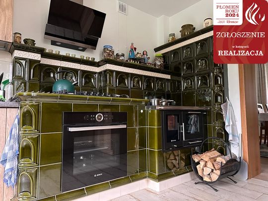 kuchnia z kaflami zielonymi