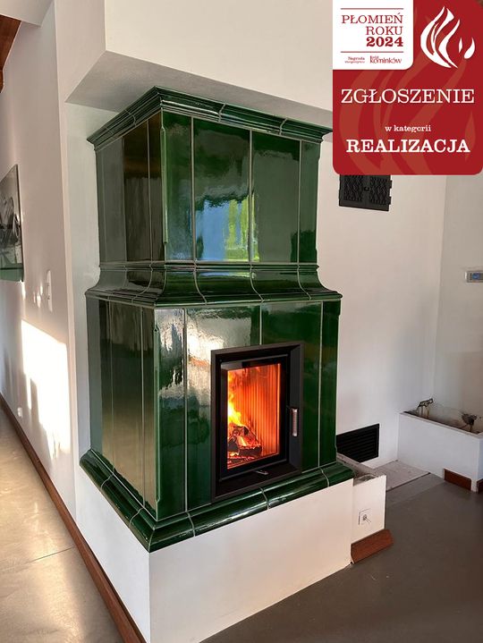 butelkowa zieleń na kaflach w piecu