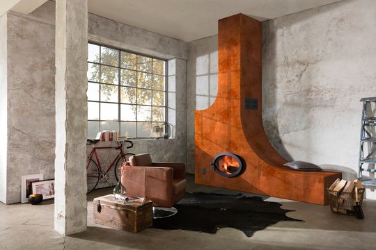 Kominek w stylu industrialnym kominek wykończony postarzanym tynkiem