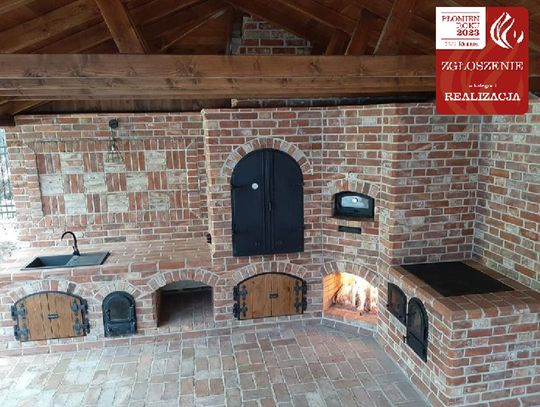 Urządzenie ogrodowe: grill, wędzarnia