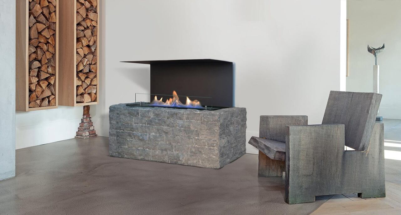 Biokominek w salonie