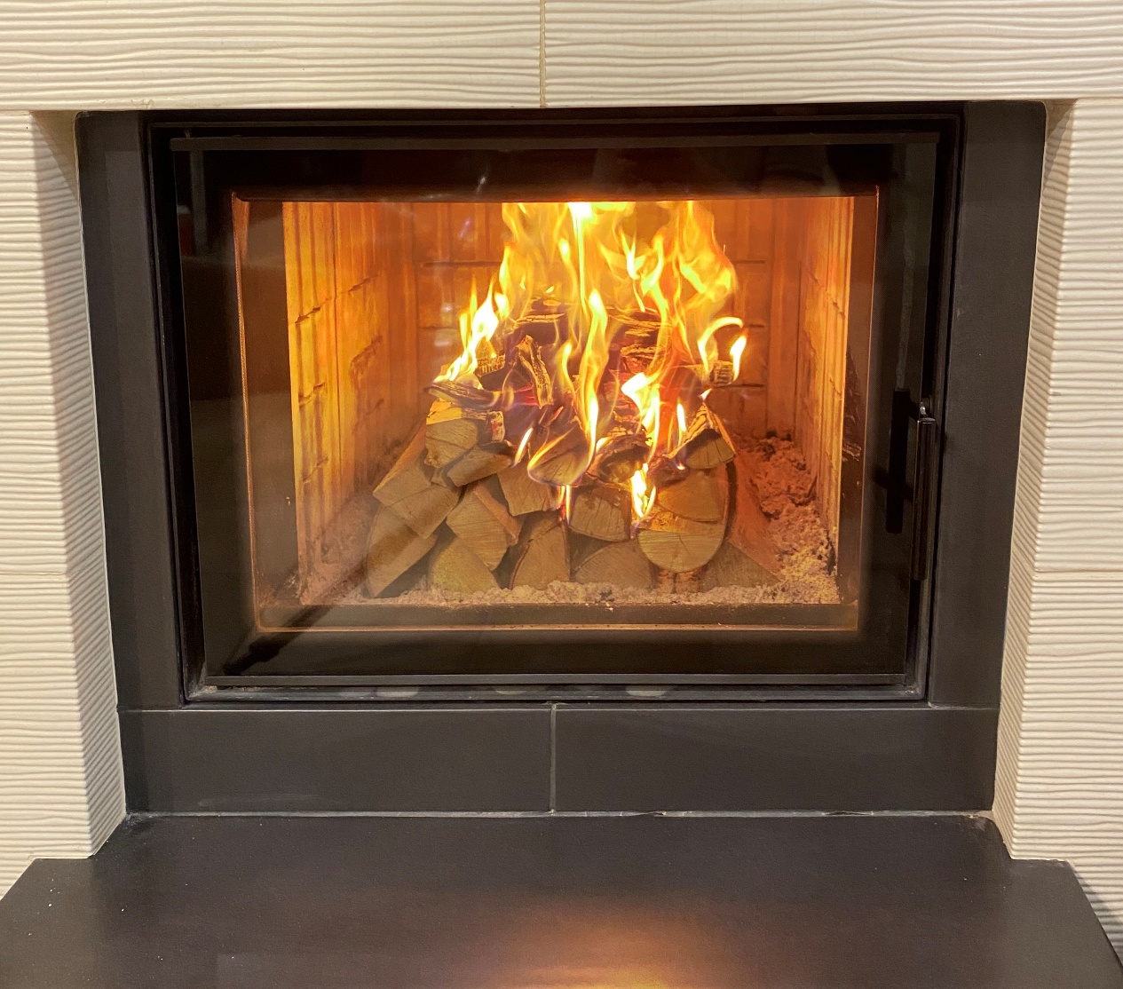 współczesne-piece-zduńskie-palenisko